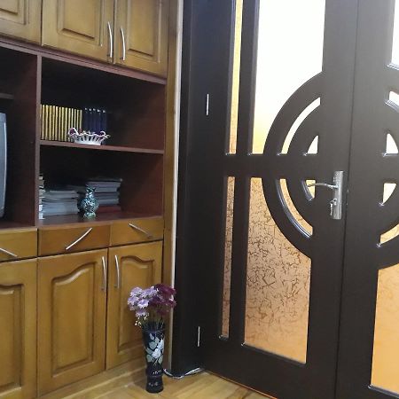 Ferienwohnung Madona'S House Batumi Exterior foto